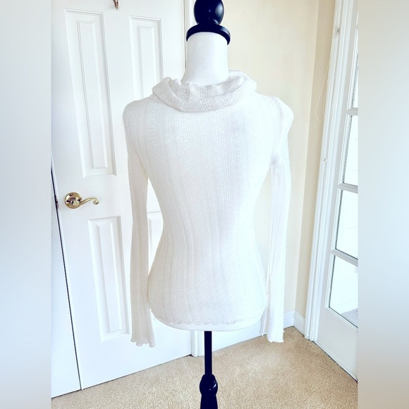White See Through Knitted Turtleneck - Picture 4 of 5